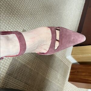 Manolo Blahnik Mauve Suede Heels